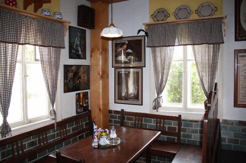 Rodinny Penzion Drevenka-Kulturni Pamatka Bozkovska Exterior foto